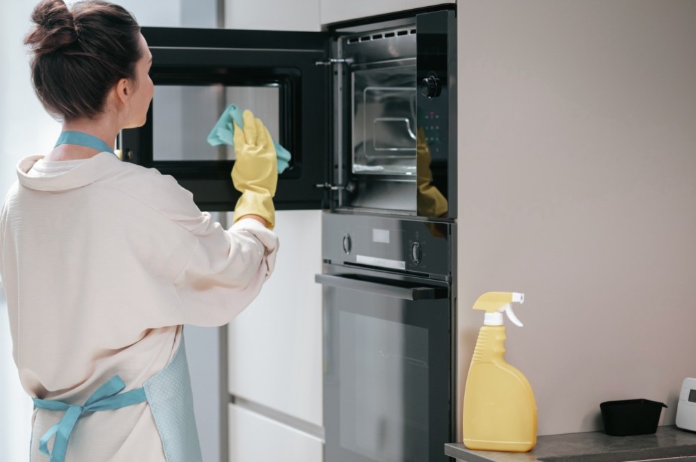 How to sanitize your dishwasher